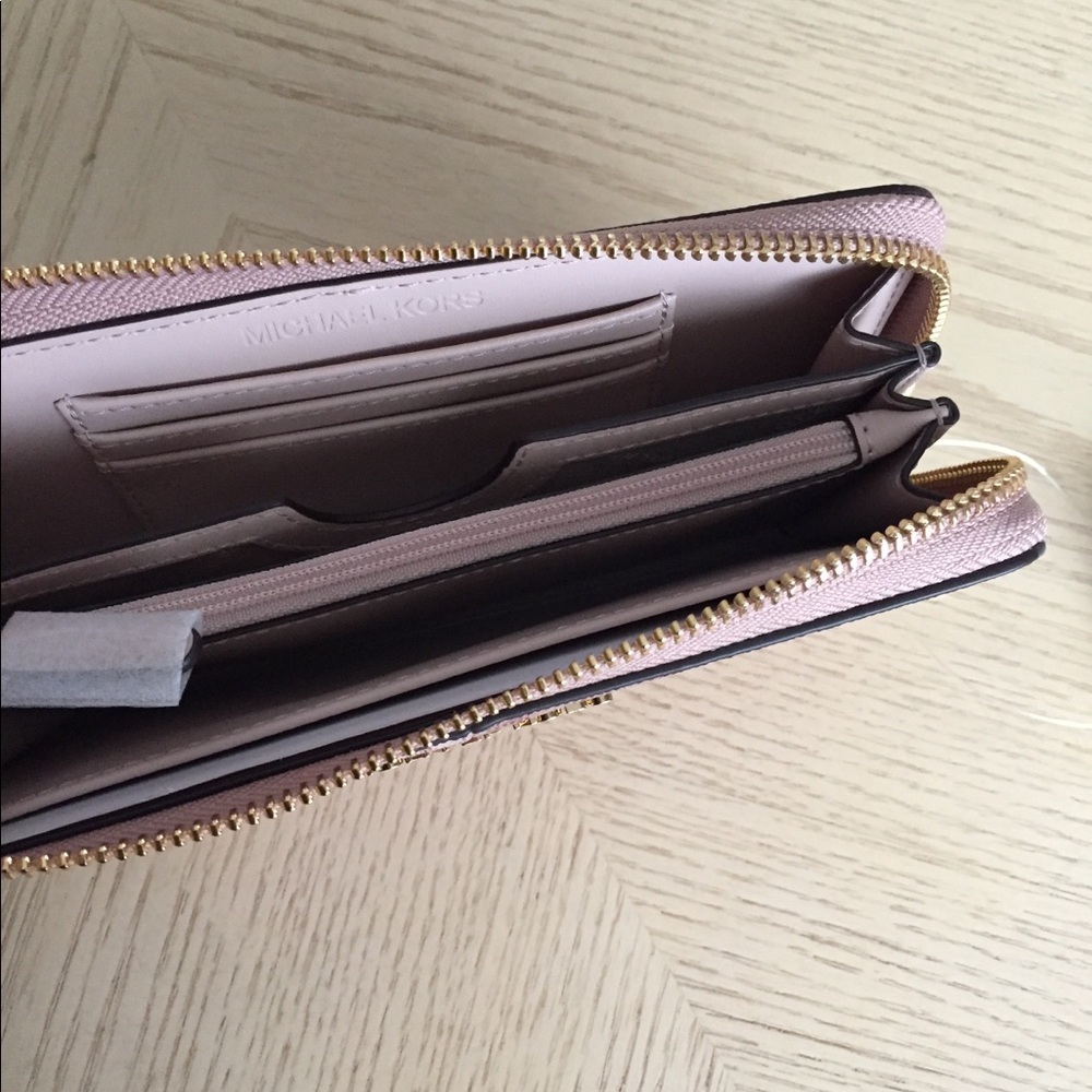 Michael Kors Jet Set Soft Pink Multi Wallet - Picture 5 of 7